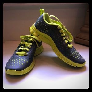 Nike running shoes 5.0